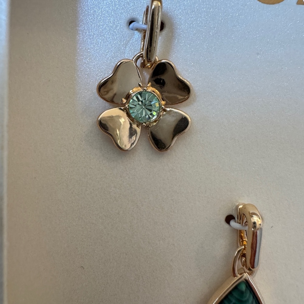 NWT 3 CHARMS w extra clasp Elephant 4 Leaf Clover Green Luck charm ON 34th - Picture 5 of 12